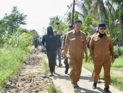 Infrastruktur Jadi Prioritas: Sujiwo Tinjau Langsung Jalan Rusak dan Dermaga Kumuh