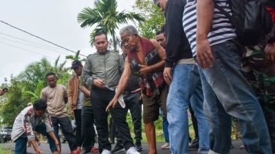 Bupati Kubu Raya Tinjau Jalan Sungai Nipah, Pastikan Pekerjaan Sesuai Tahapan