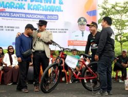 Suasana Meriah Hari Santri di Kubu Raya, Bupati Sujiwo: Pesantren Benteng Moral Bangsa